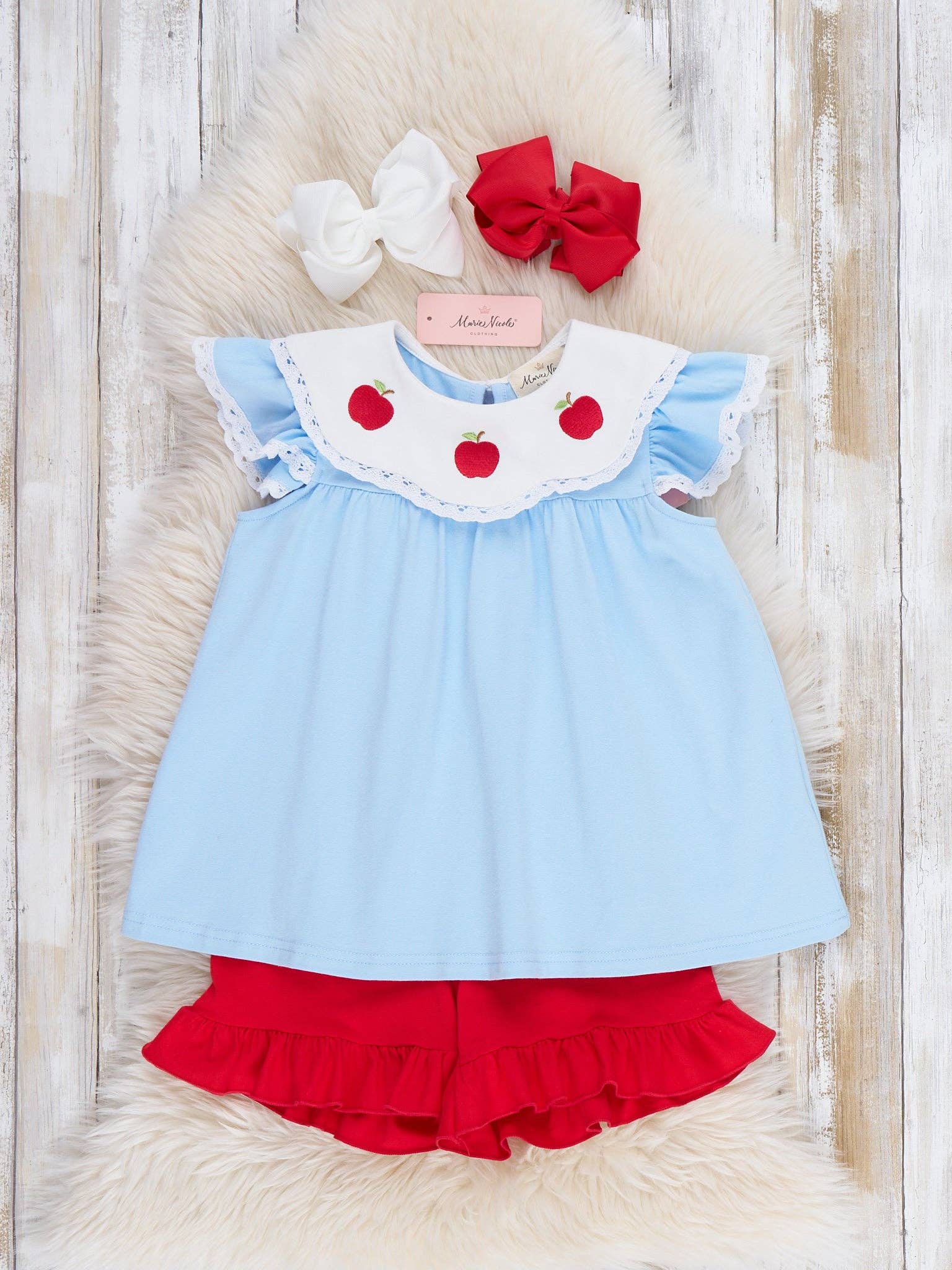 Apple Lace Collar Embroidered Outfit